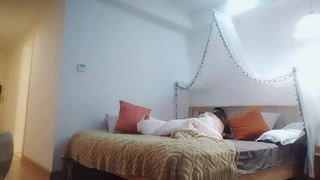 风骚性感的学妹在家跟小哥啪啪直播赚外快