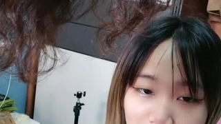 肉弹巴士系列-大奶子金发Lena Lay很高兴用她的骚逼接受大黑屌